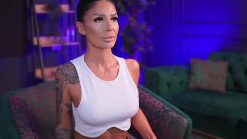 Raquelle online show from 01.26.25