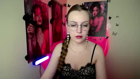 Snapshot of raspberry0101 chatting on 10.19.25 raspberry0101 online show from 10.19.25