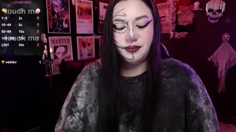 Raven online show from 10.27.25