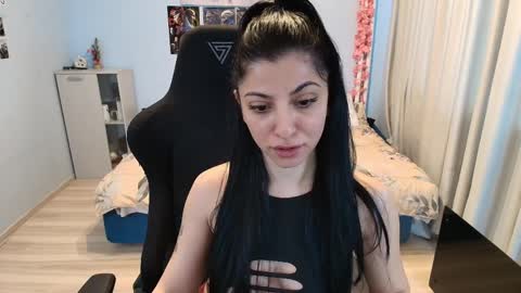 raven_haired_goddess online show from 04.09.26