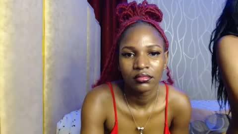 Snapshot of raven_luxe chatting on 05.31.26 Raven online show from 05.31.26