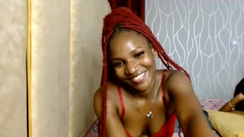 Snapshot of raven_luxe chatting on 06.11.26 Raven online show from 06.11.26