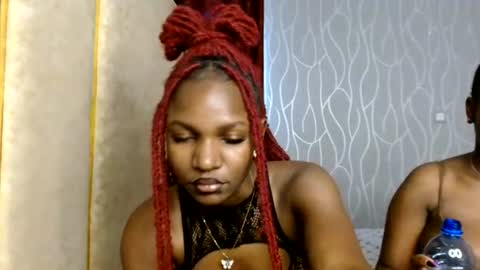 Snapshot of raven_luxe chatting on 06.17.26 Raven online show from 06.17.26