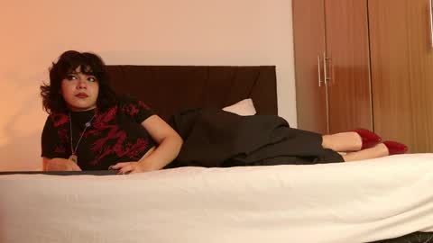   online show from 05.25.26