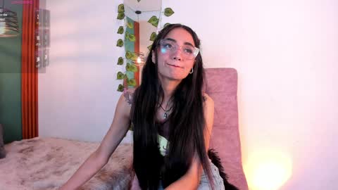 raven_smith_ online show from 04.11.26