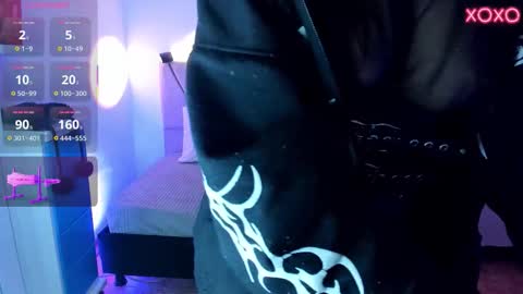 ravencollen online show from 11.19.25