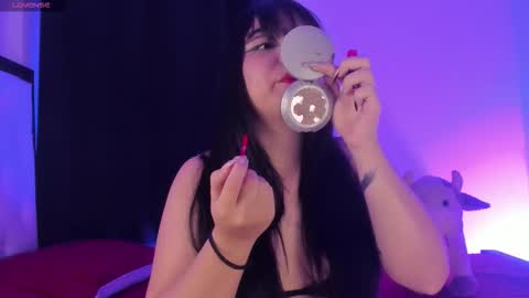 Raven  online show from 12.15.25