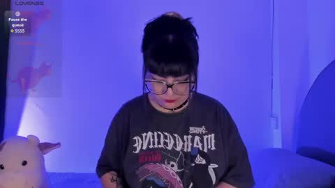 Raven  online show from 04.15.26