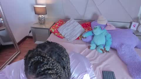    online show from 01.02.25