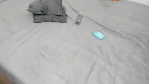 Raveneusbiter online show from 02.03.26