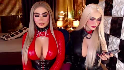 Snapshot of ravenmystiquex chatting on 05.02.26 ravenmystiquex online show from 05.02.26