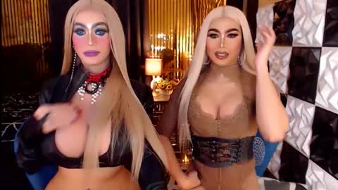 Snapshot of ravenmystiquex chatting on 05.16.26 ravenmystiquex online show from 05.16.26
