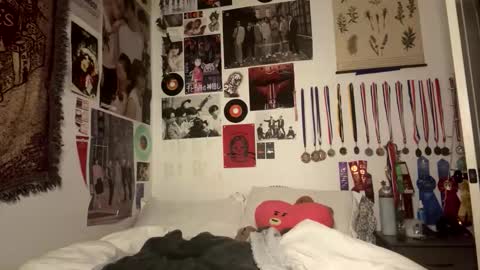 Raven online show from 02.08.26