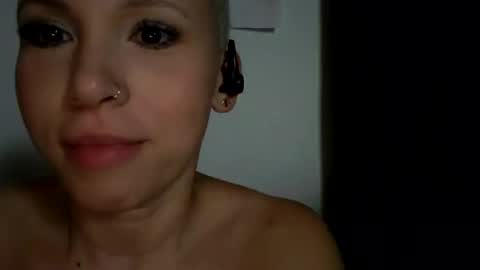 Raven  online show from 01.12.25