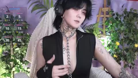 Raven online show from 12.20.25