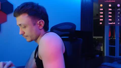 Snapshot of ravine_doleg chatting on 10.22.25 Alex Nash online show from 10.22.25