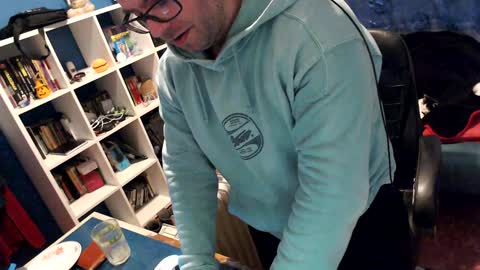ravingr3d3 online show from 01.16.25