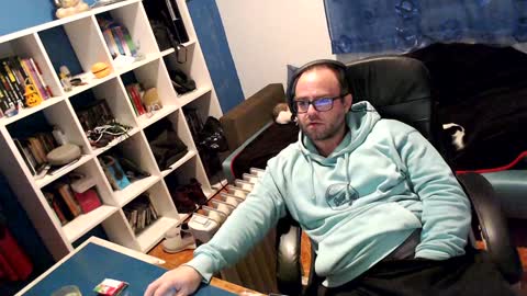 ravingr3d3 online show from 01.21.25