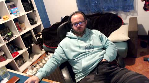 ravingr3d3 online show from 01.31.25