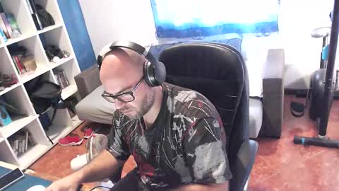 ravingr3d3 online show from 10.17.25