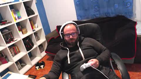 ravingr3d3 online show from 12.13.25