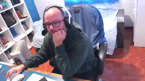 ravingr3d3 online show from 02.13.26