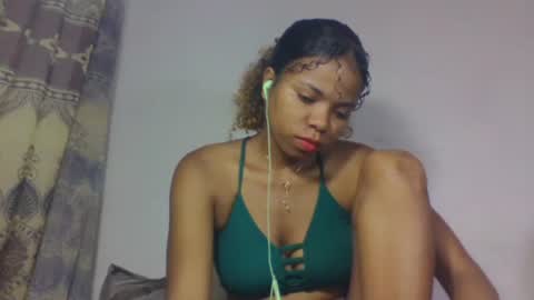 ravomamy online show from 11.04.25