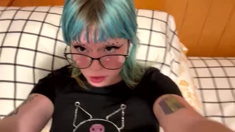 Snapshot of ravyn_xoxo chatting on 09.08.25 Ravynn 3 online show from 09.08.25