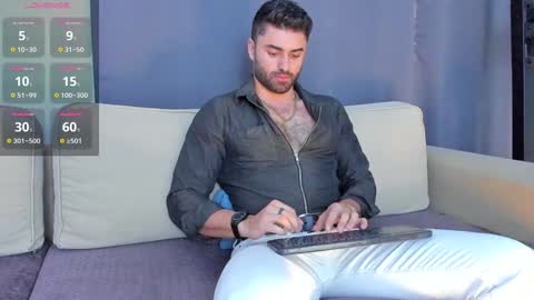 Snapshot of rawadam chatting on 01.10.25 Adam online show from 01.10.25