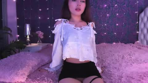 Lillian online show from 09.20.25