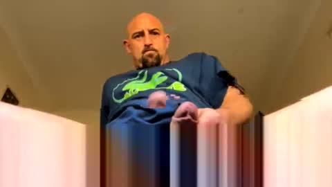 Snapshot of rawdillz121 chatting on 09.28.25 Down under guy online show from 09.28.25