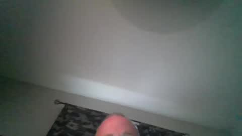 rawdogrobert39 online show from 10.18.25