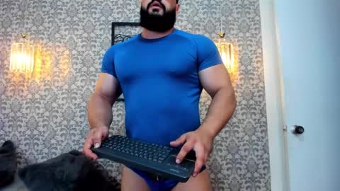 Snapshot of rawmathews chatting on 09.25.25 rawmathews online show from 09.25.25