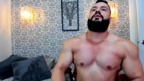 Snapshot of rawmathews chatting on 10.04.25 rawmathews online show from 10.04.25