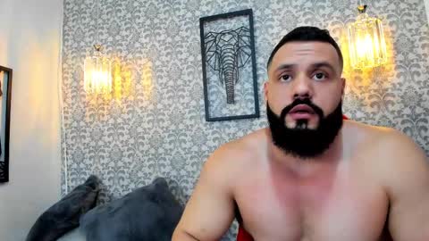 Snapshot of rawmathews chatting on 10.11.25 rawmathews online show from 10.11.25