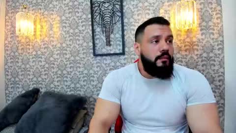 Snapshot of rawmathews chatting on 10.15.25 rawmathews online show from 10.15.25