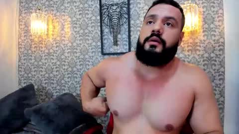 Snapshot of rawmathews chatting on 10.17.25 rawmathews online show from 10.17.25