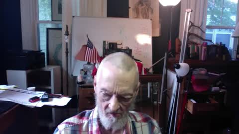 Snapshot of ray1776ray chatting on 10.07.25 ray1776ray online show from 10.07.25