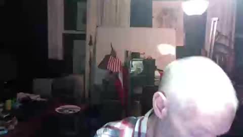 Snapshot of ray1776ray chatting on 10.10.25 ray1776ray online show from 10.10.25