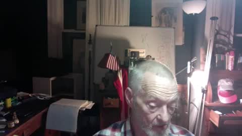 Snapshot of ray1776ray chatting on 10.11.25 ray1776ray online show from 10.11.25