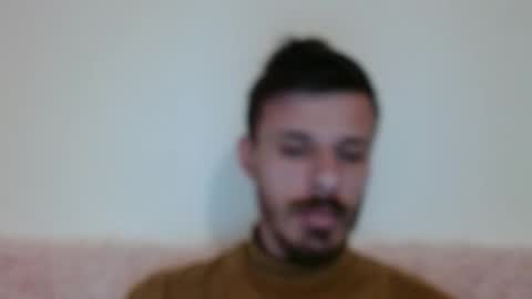 Snapshot of rayann27 chatting on 12.17.25 rayan online show from 12.17.25