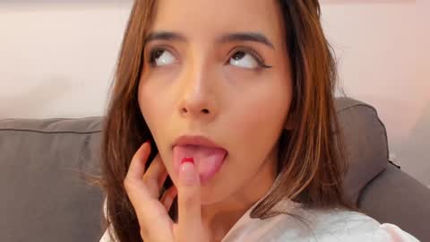 Raychell Black  online show from 12.15.24