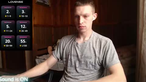 Snapshot of raylonn chatting on 11.23.25 Ray online show from 11.23.25