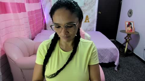 Snapshot of rayza_mature_ chatting on 01.03.25 Danna online show from 01.03.25