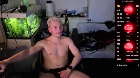 Rayzel online show from 03.13.26