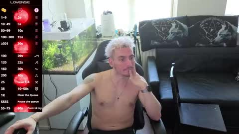 Rayzel online show from 04.14.26