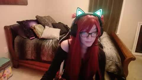 Snapshot of razorkitty chatting on 10.24.25 razorkitty online show from 10.24.25