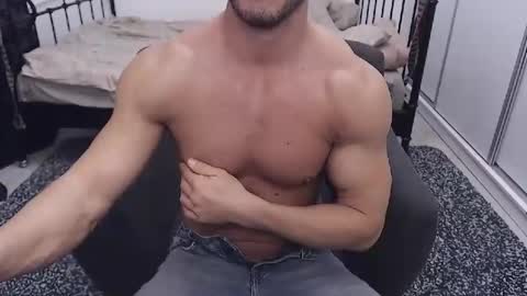 Snapshot of razvan_corneliu chatting on 12.22.24 Razvan online show from 12.22.24