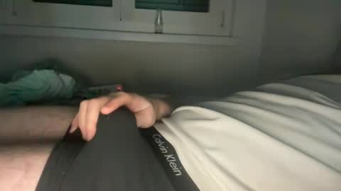 Snapshot of rbnaustiiin chatting on 01.01.25 rbnaustiiin online show from 01.01.25