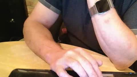 Snapshot of rdrew chatting on 10.14.25 rdrew online show from 10.14.25